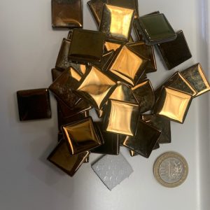 Teselas color cobre de 40 unidades aprox.